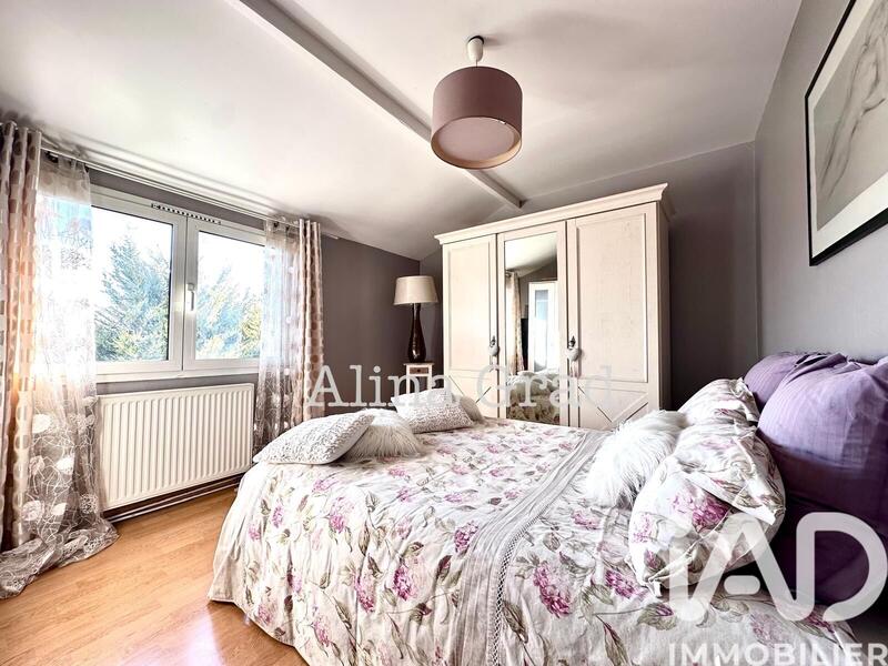 Maison - 122 m² - 7 pièces