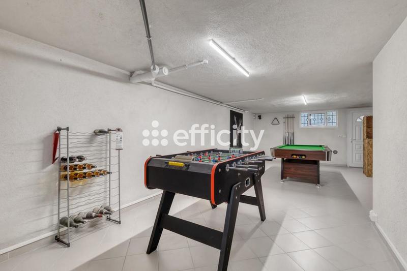 Maison - 155 m² - 5 pièces