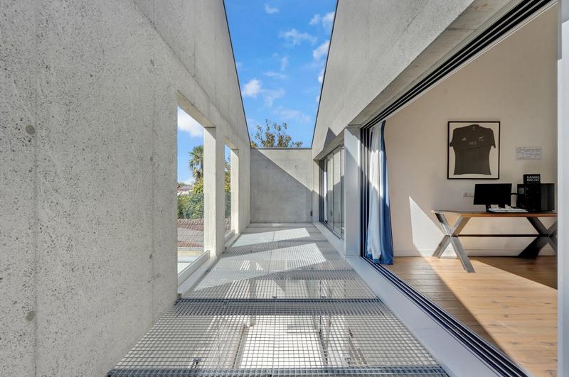 Maison contemporaine - 166 m² - 5 pièces