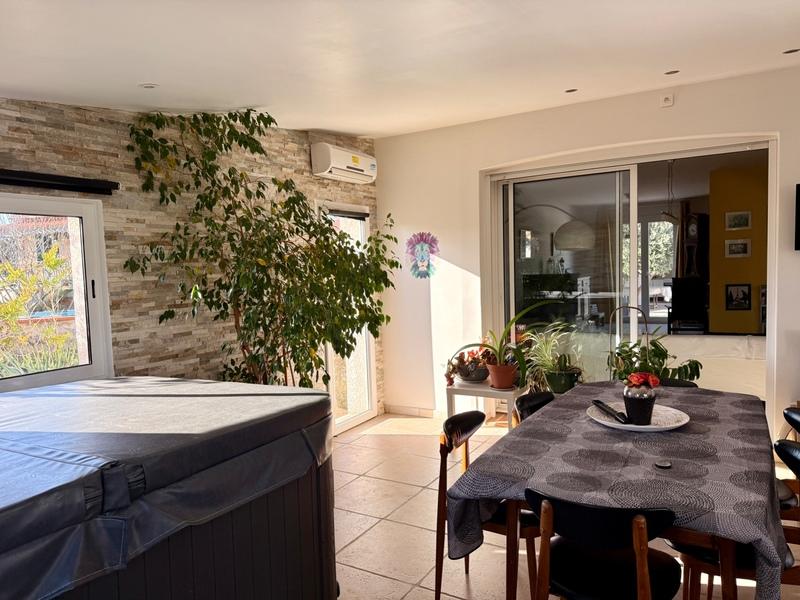 Maison - 167 m² - 7 pièces