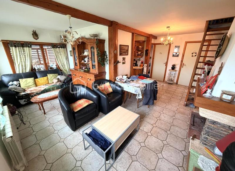 Maison traditionnelle - 85 m² - 3 pièces