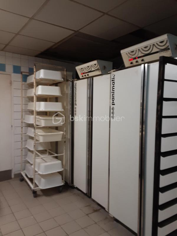 Bureau - 200 m² - 8 pièces