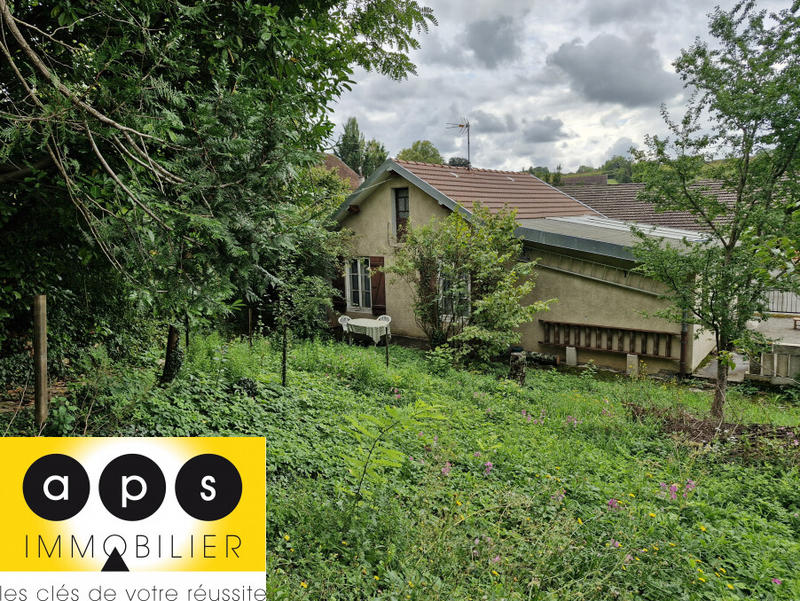 Maison - 90 m² - 5 pièces