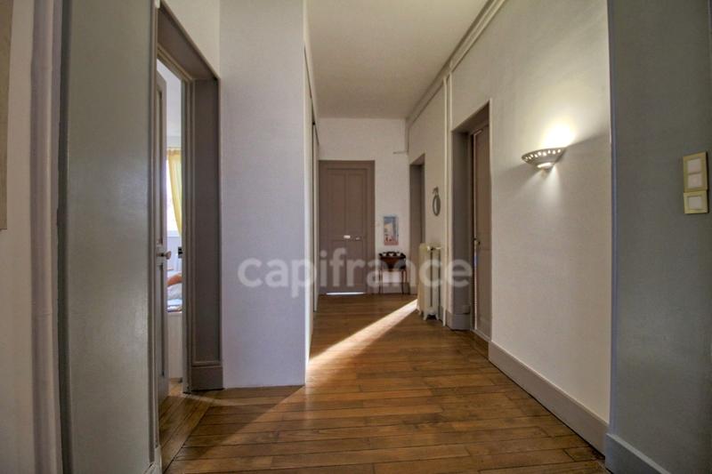 Maison bourgeoise - 252 m² - 8 pièces