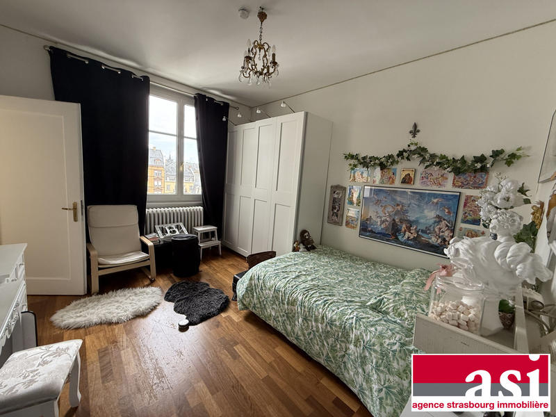 Appartement - 250 m² - 10 pièces