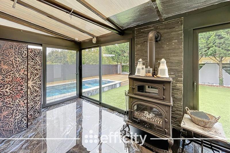 Maison - 160 m² - 5 pièces