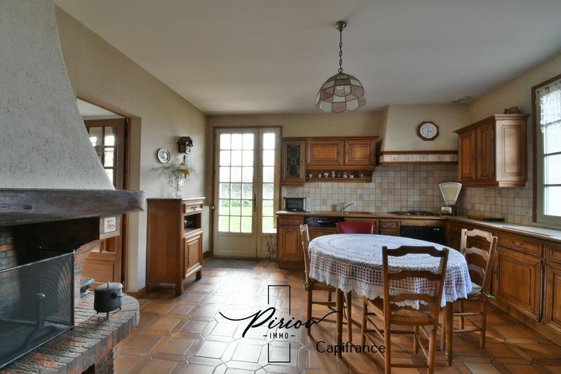 Pavillon - 195 m² - 8 pièces