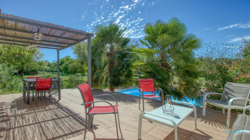 Maison ancienne - 210 m² - 7 pièces