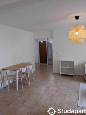 Chambre - 15 m² - 1 pièce