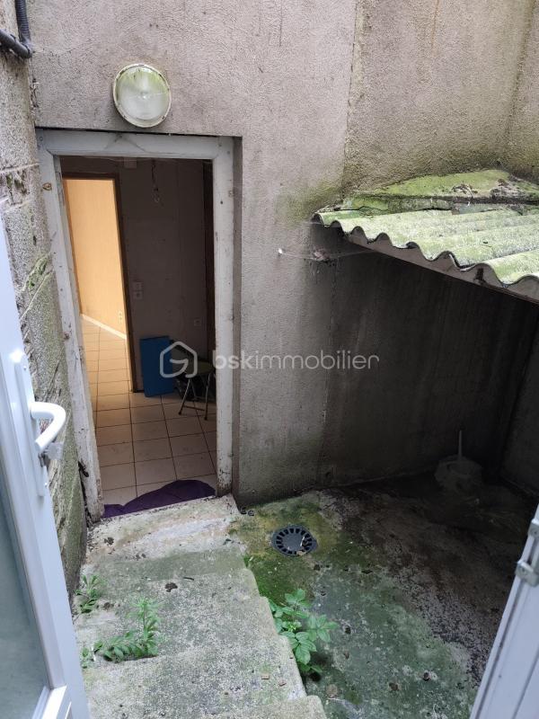 Maison - 200 m² - 11 pièces