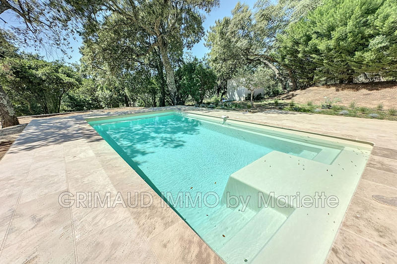 Maison - 180 m² - 5 pièces