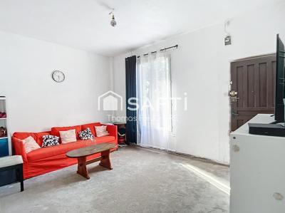 Maison - 90 m² - 5 pièces