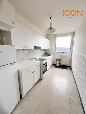 Appartement - 75 m² - 4 pièces