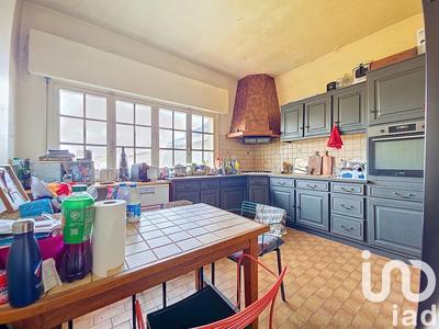 Maison - 256 m² - 9 pièces