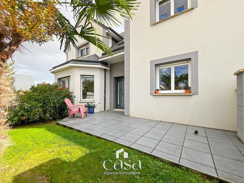 Maison contemporaine - 162 m² - 8 pièces