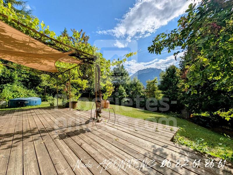 Maison - 121 m² - 6 pièces