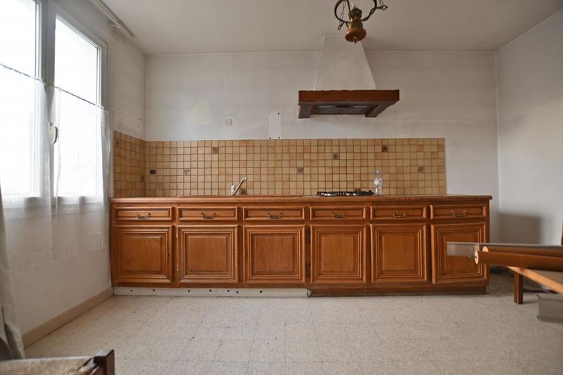 Maison - 99 m² - 6 pièces