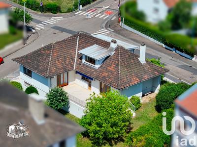 Maison - 200 m² - 8 pièces