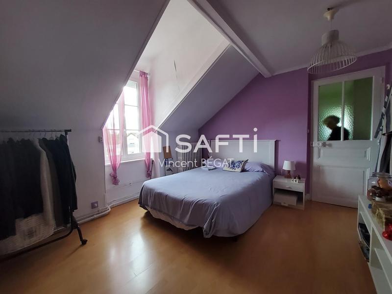 Maison - 156 m² - 8 pièces