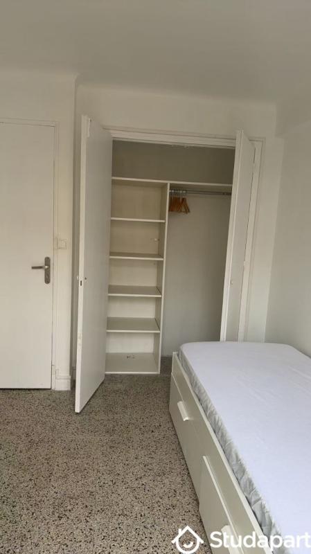 Chambre - 11 m² - 1 pièce