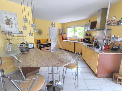 Maison - 157 m² - 6 pièces