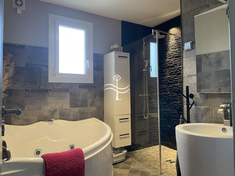 Maison - 165 m² - 7 pièces