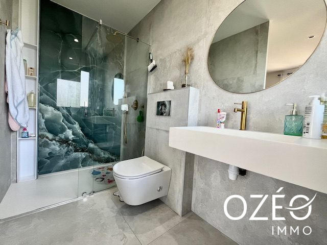 Maison contemporaine - 140 m² - 4 pièces