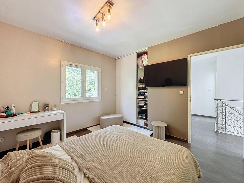 Maison - 125 m² - 8 pièces