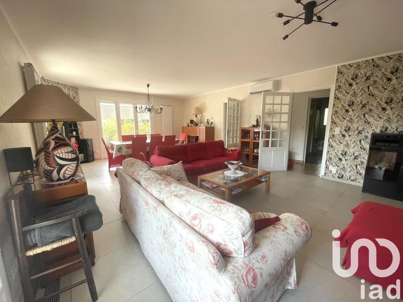 Maison - 213 m² - 8 pièces