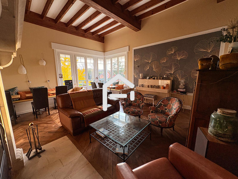 Maison - 180 m² - 6 pièces