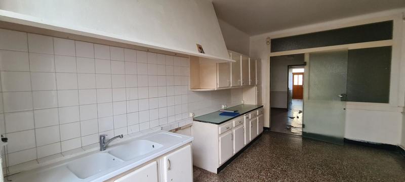 Maison - 215 m² - 9 pièces