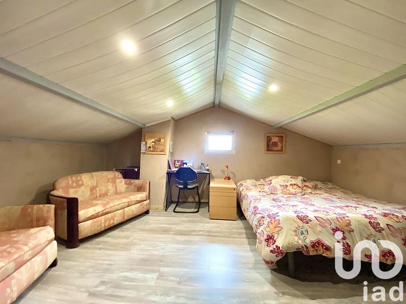 Maison - 303 m² - 19 pièces