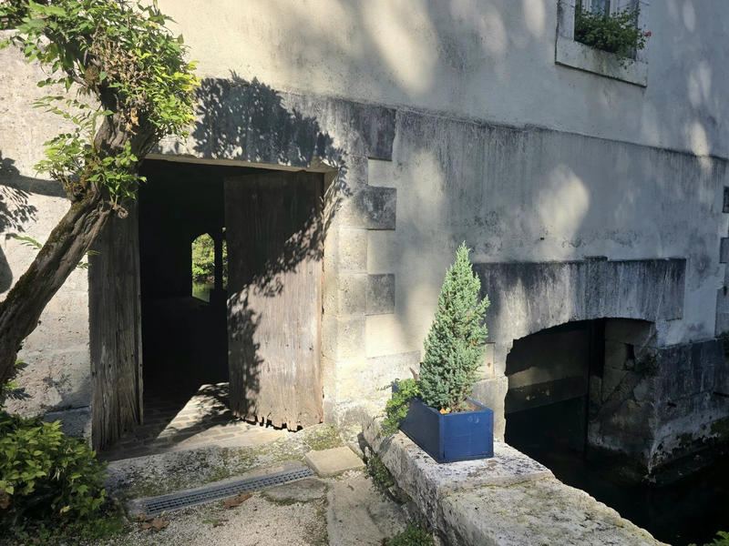 Maison ancienne - 220 m² - 7 pièces