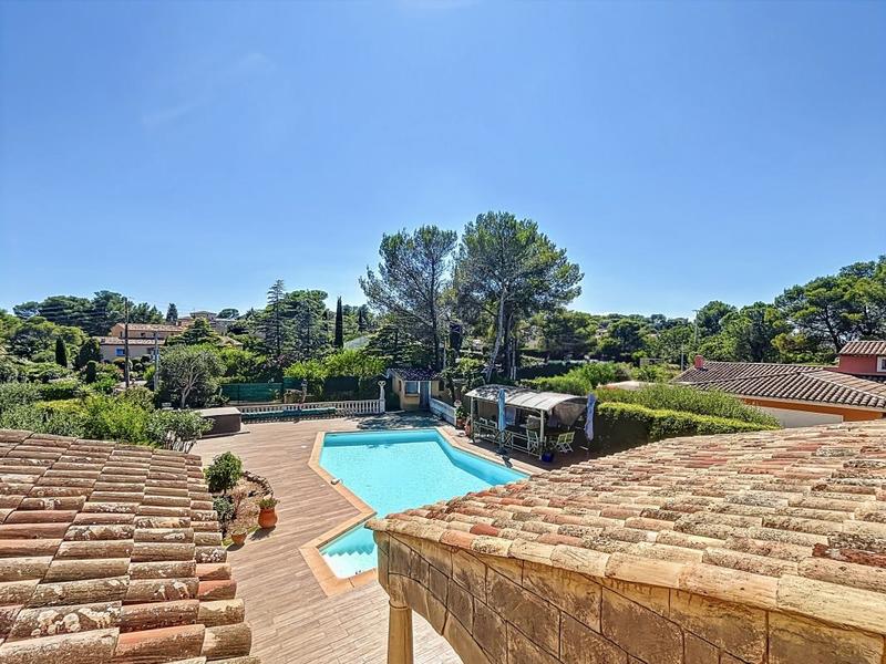 Villa - 195 m² - 5 pièces