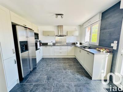 Maison - 180 m² - 8 pièces