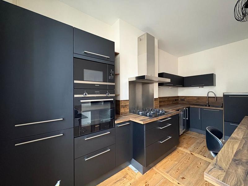 Appartement - 185 m² - 4 pièces