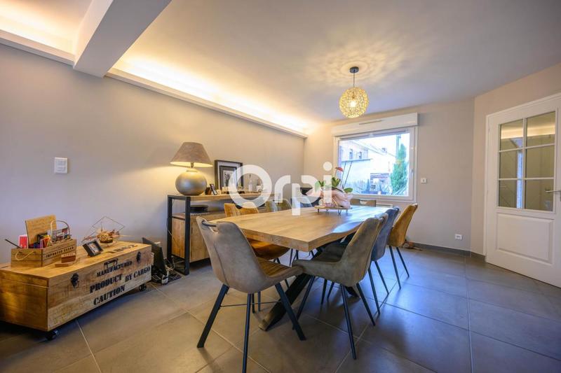 Maison - 100 m² - 5 pièces