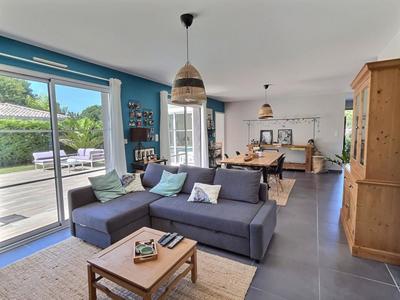 Maison - 156 m² - 6 pièces