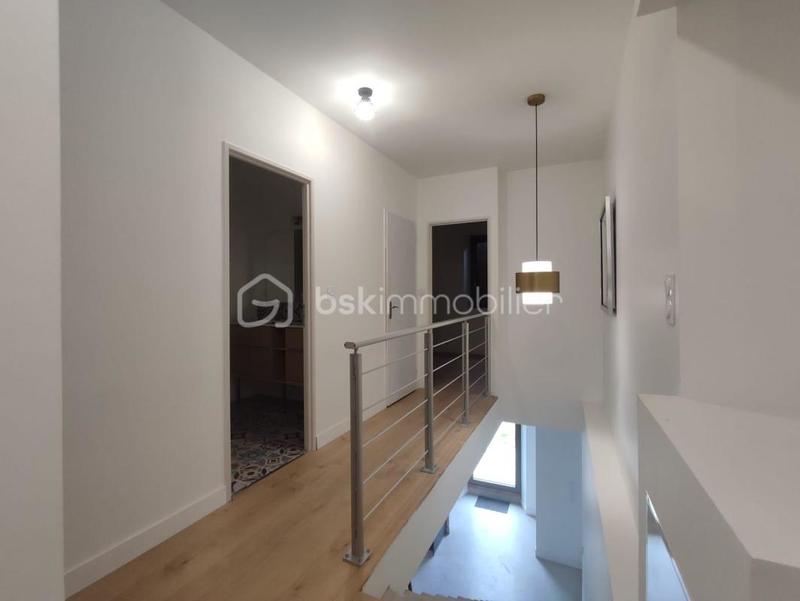 Corps de ferme - 315 m² - 10 pièces