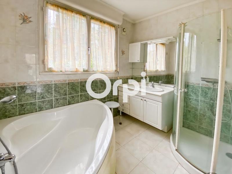 Maison - 101 m² - 4 pièces