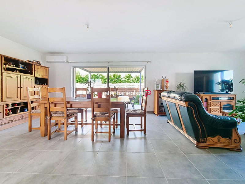 Maison - 104 m² - 4 pièces