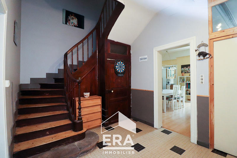 Maison - 147 m² - 6 pièces