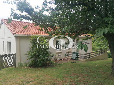 Maison - 105 m² - 4 pièces