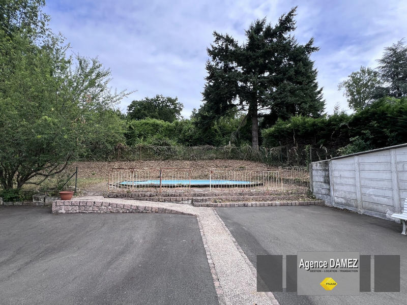 Maison - 200 m² - 8 pièces