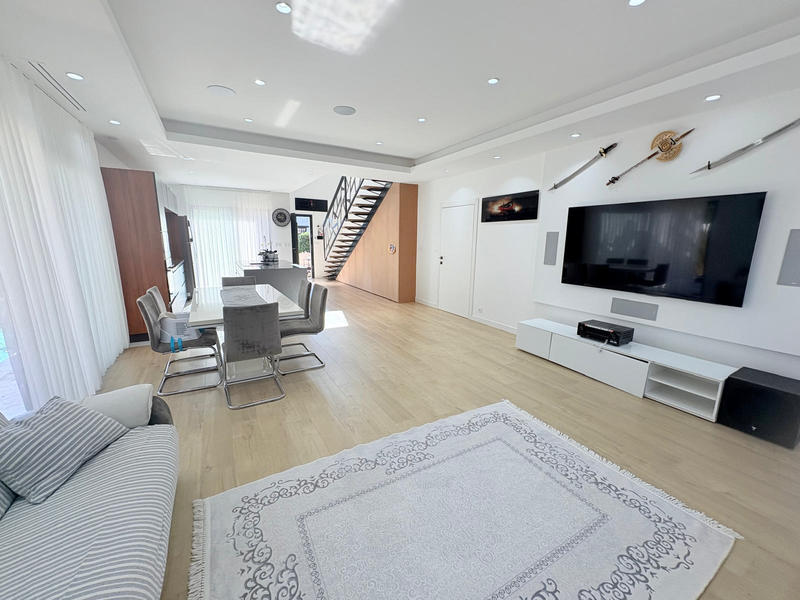 Villa - 160 m² - 5 pièces