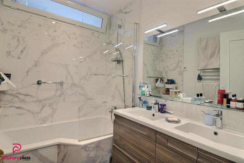 Appartement - 80 m² - 4 pièces