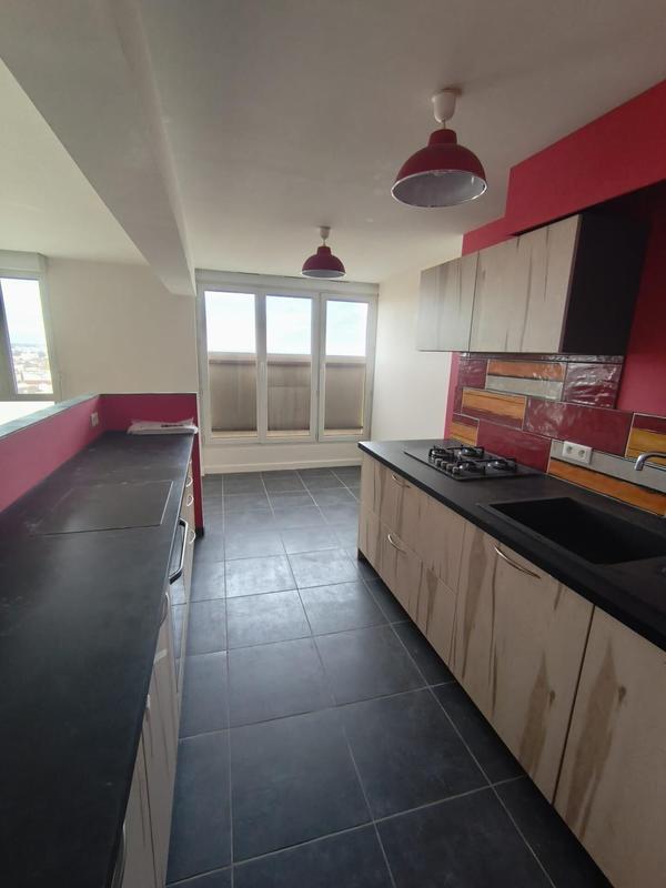 Appartement - 76 m² - 4 pièces