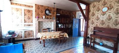 Maison - 290 m² - 10 pièces