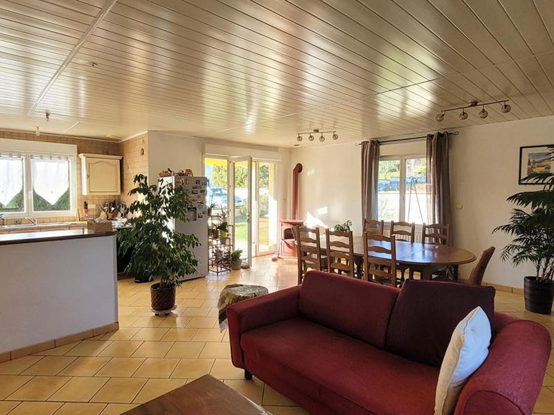 Maison - 93 m² - 4 pièces