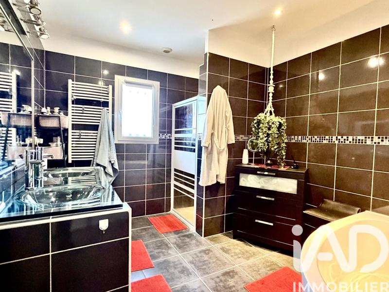 Maison - 148 m² - 5 pièces